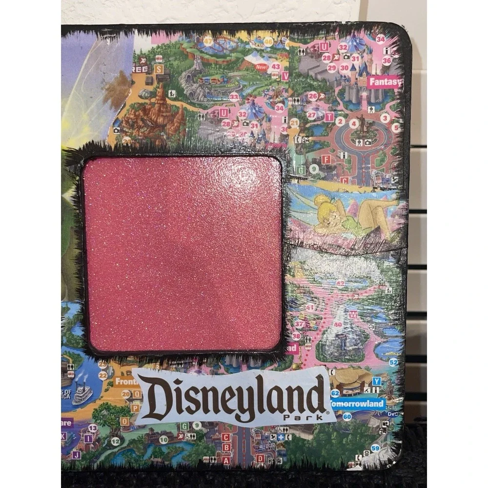 Vintage‎ Disneyland Tinkerbell Faux Wood Picture Frame Lightweight